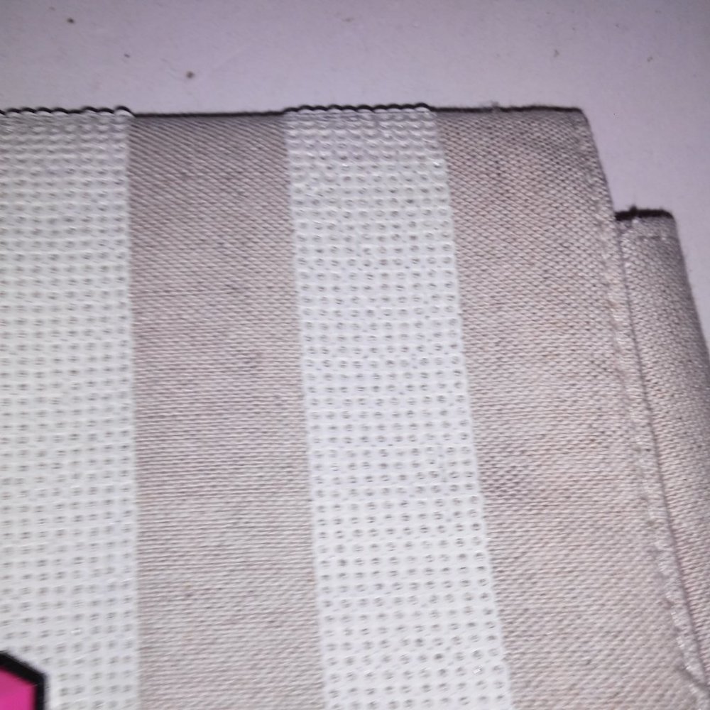Victoria‎ Secret Wristlet - Picture 3 of 8